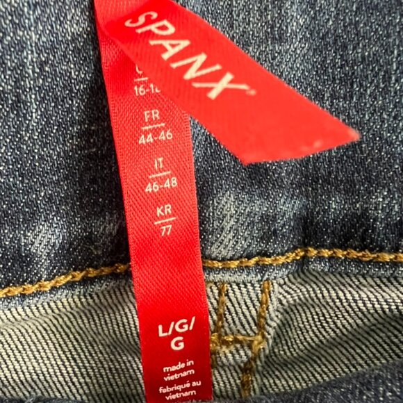 Spanx wide leg cropped, patch pocket jeans - Picture 3 of 3